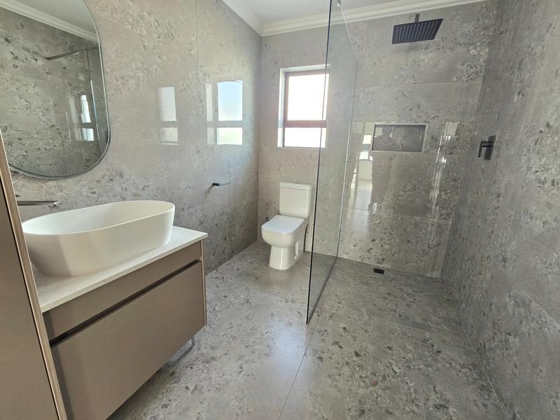 3 Bedroom Property for Sale in Britannia Bay Western Cape